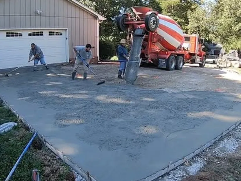 New concrete driveway and approach by Burton Concrete